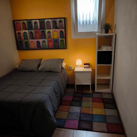 Diagonal House Hostel Barcelona Buitenkant foto