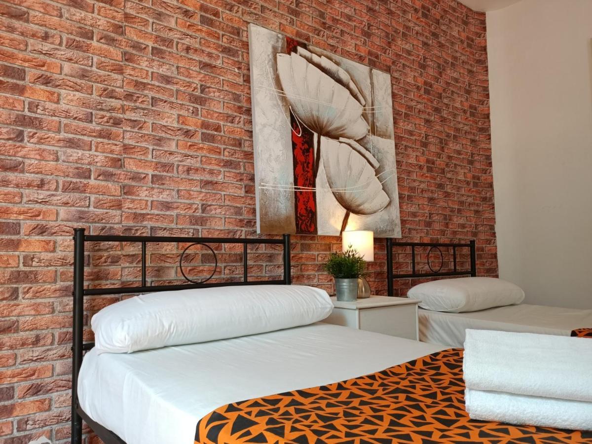 Diagonal House Hostel Barcelona Kamer foto