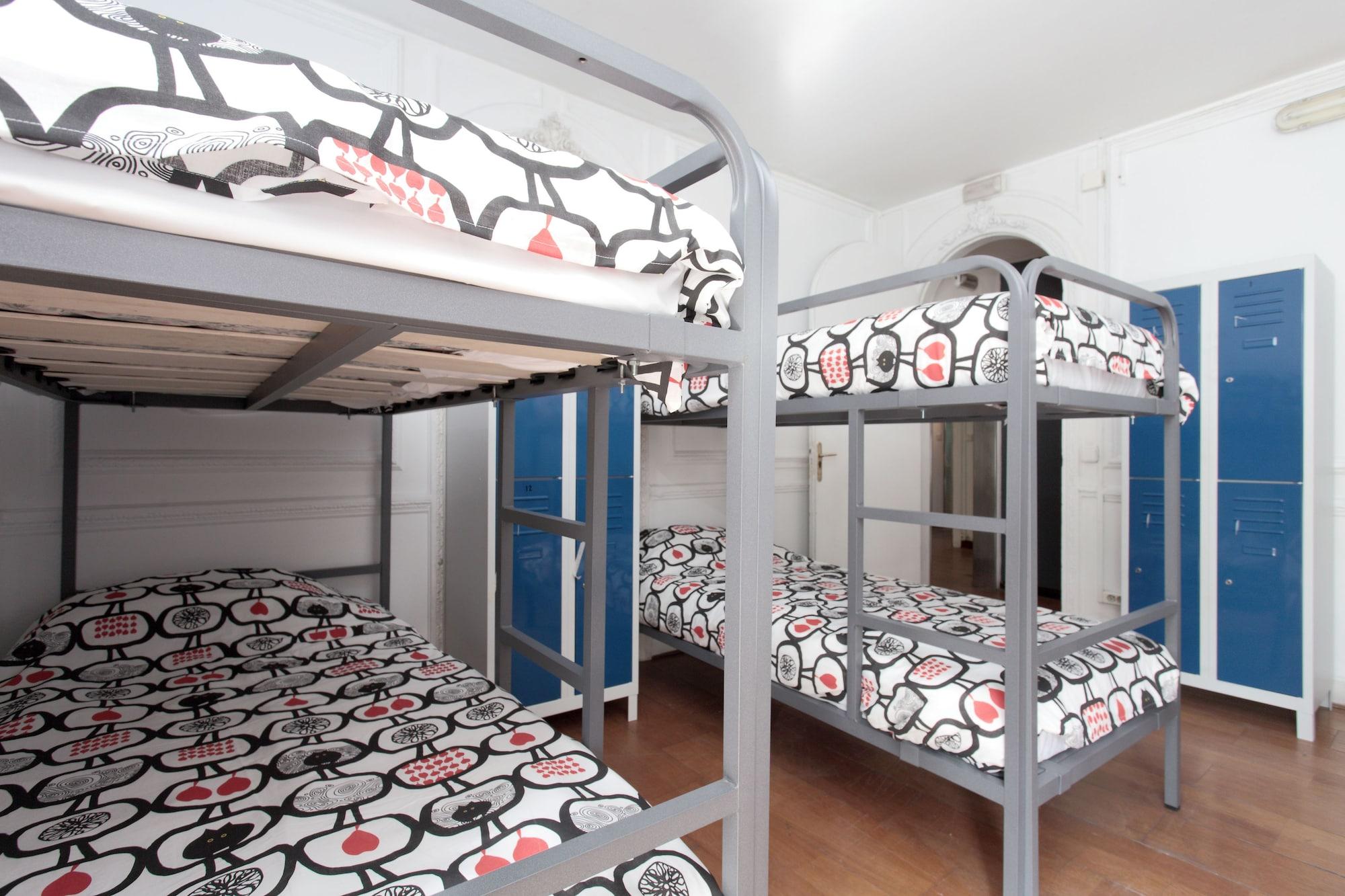 Diagonal House Hostel Barcelona Buitenkant foto