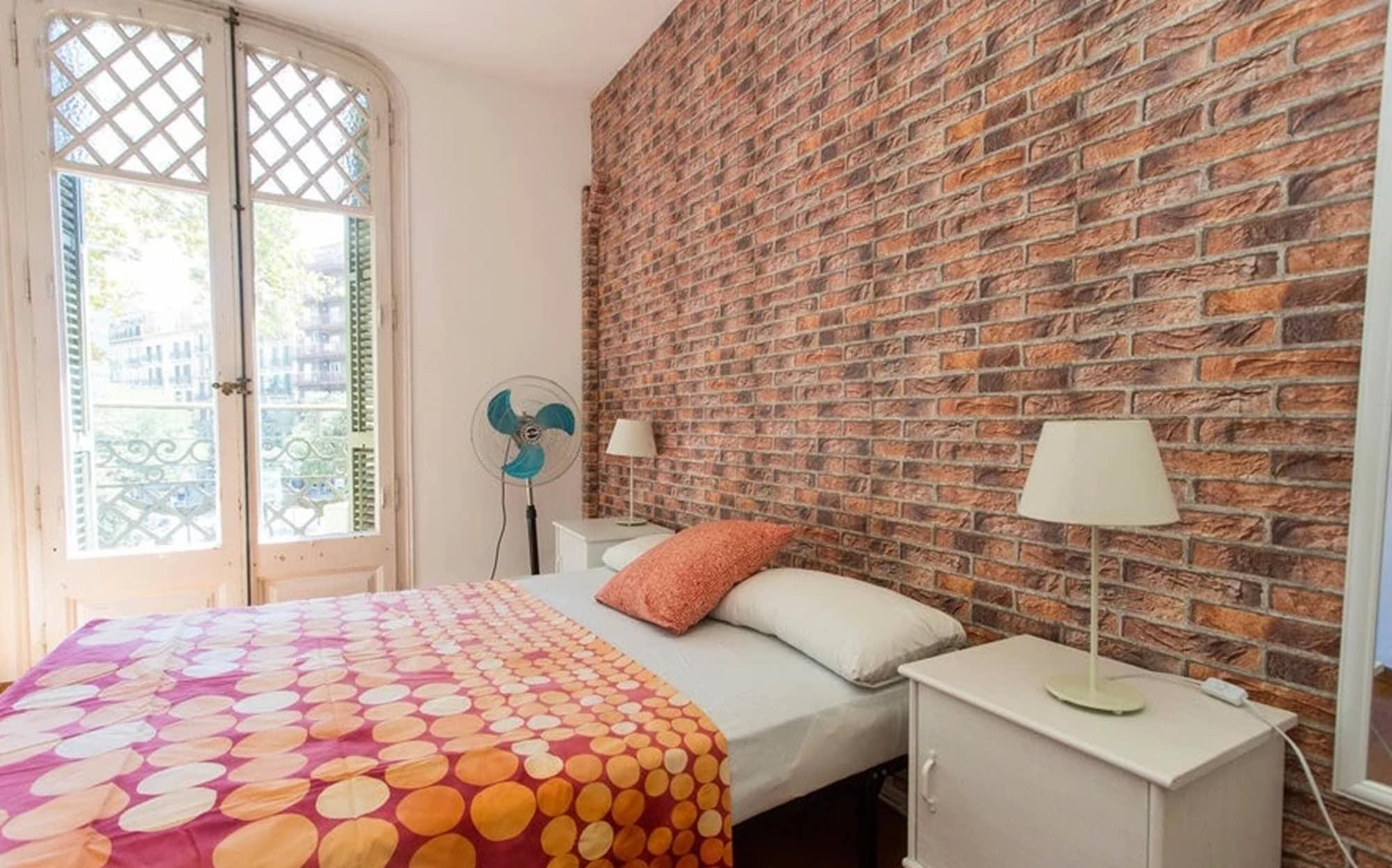 Diagonal House Hostel Barcelona Buitenkant foto
